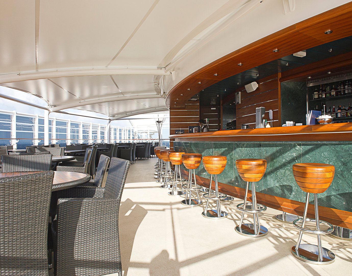 MSC Cruises 09 the one bar MSC Cruises 09 the one bar