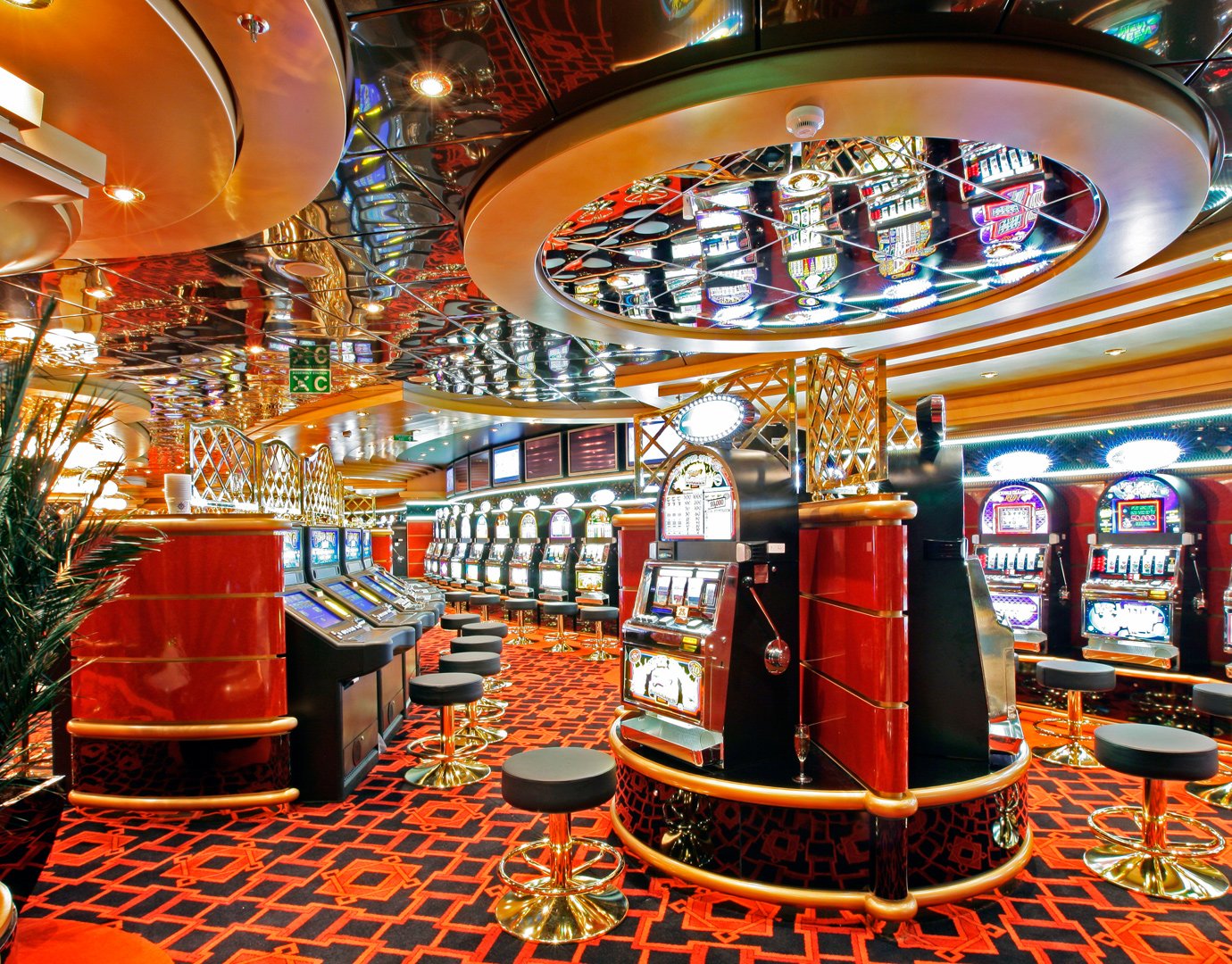 MSC Fantasia Entertainment Casino Delle Palme 03