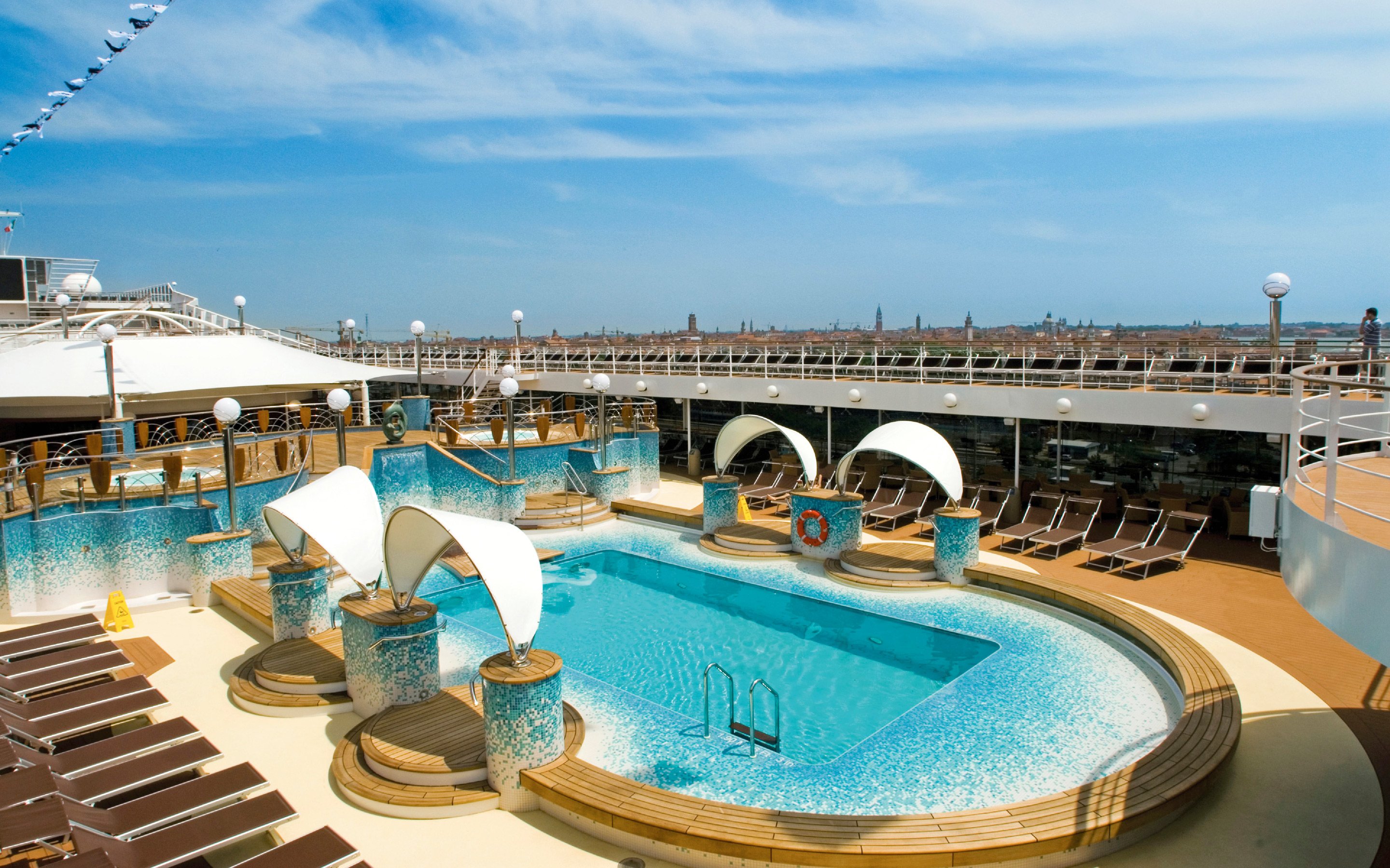 MSC Musica Public Area Life On Board 01 MSC Musica Public Area Life On Board 01