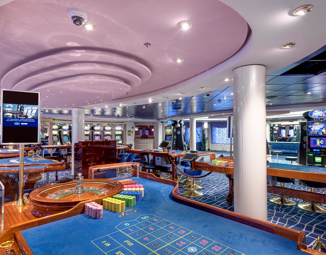 MSC Opera Entertainment Med Pearl Casino 04